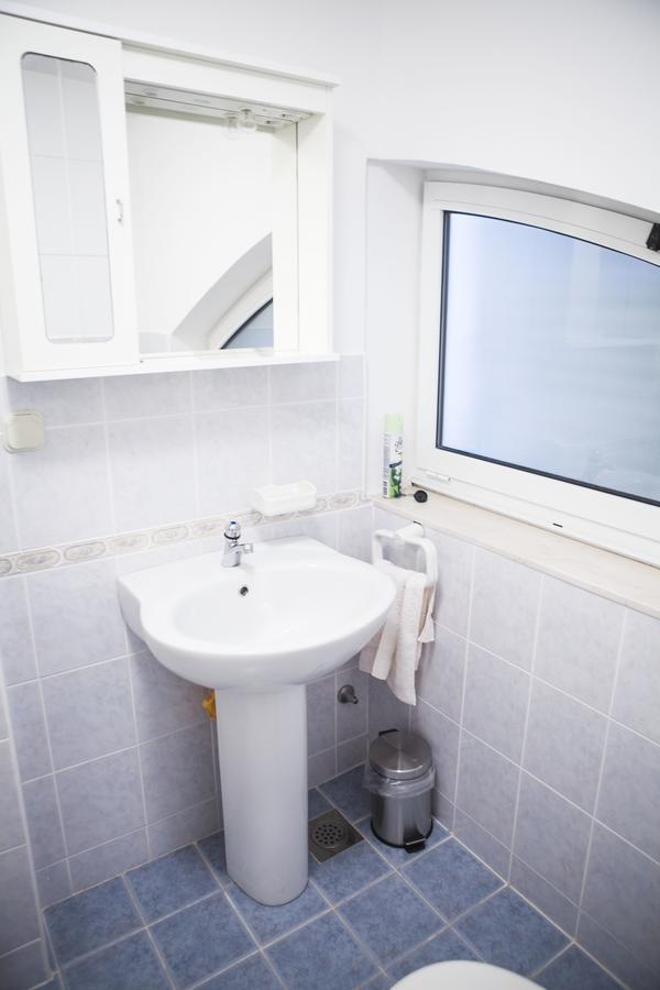 Apartment Dove With Sea View And Free Parking Dubrovnik Kültér fotó