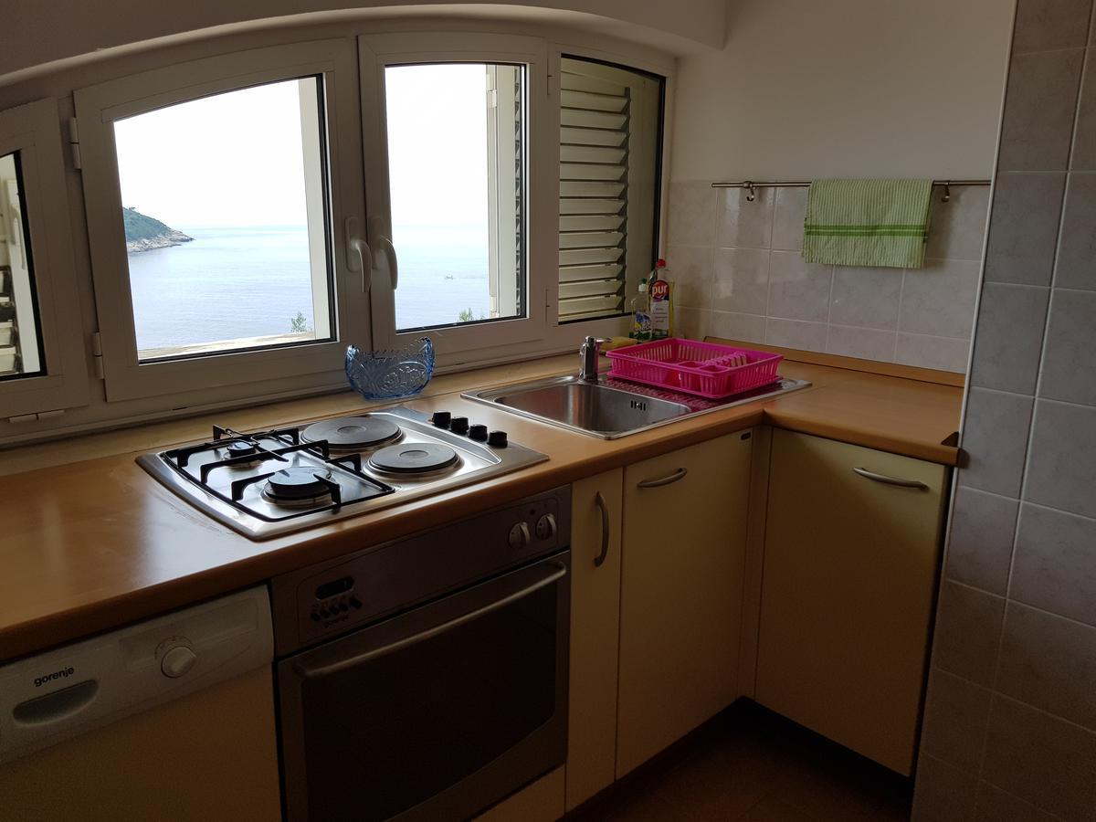 Apartment Dove With Sea View And Free Parking Dubrovnik Kültér fotó