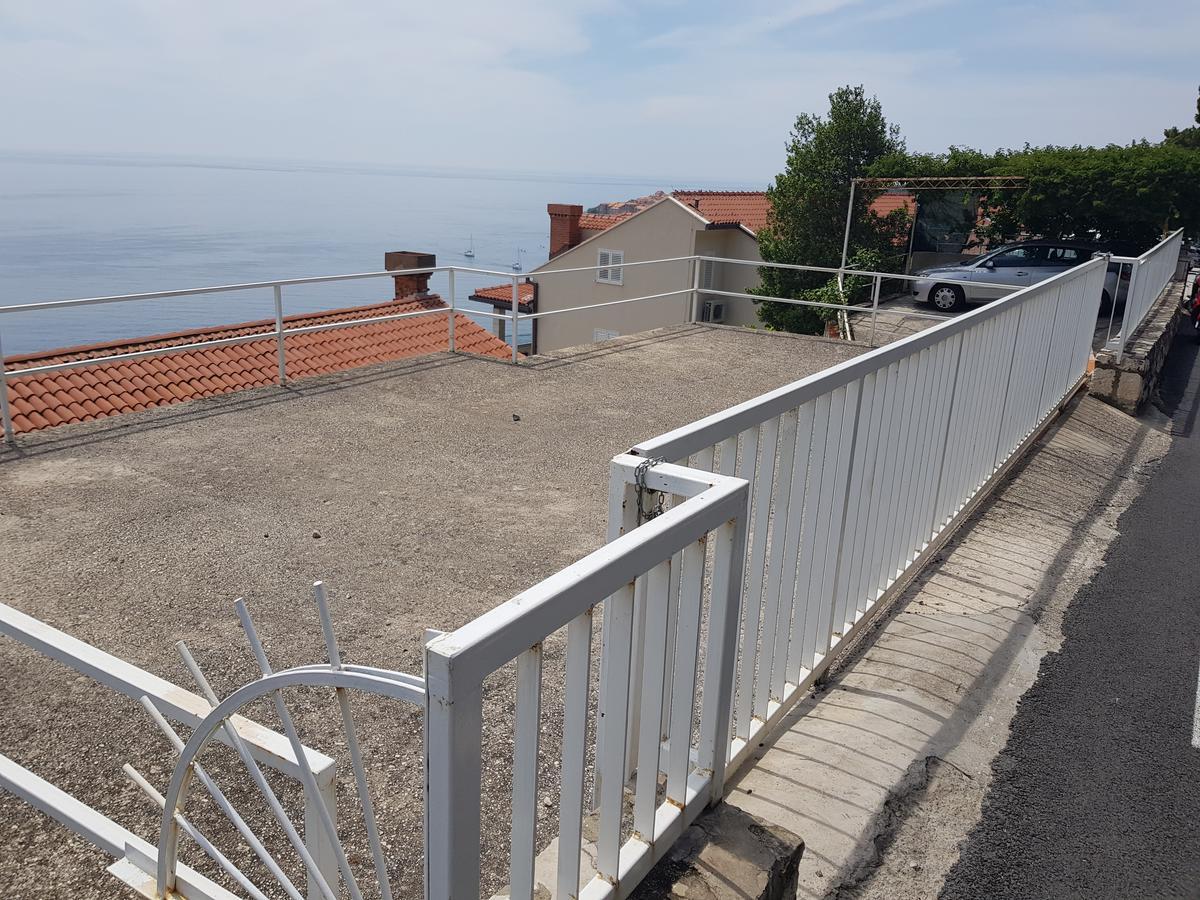 Apartment Dove With Sea View And Free Parking Dubrovnik Kültér fotó